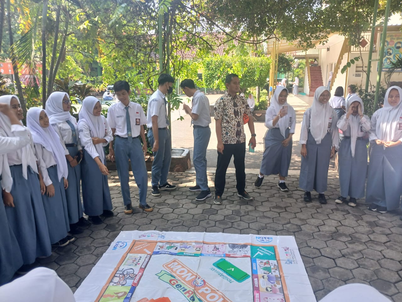 Asyik dan Edukatif - Foto 2